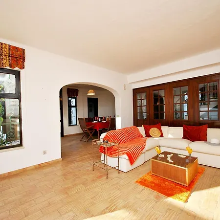 Villa In Gale Near Sandy Beach Vila